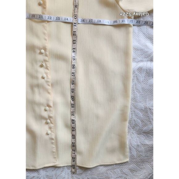Jaclyn Smith pale yellow dressy blouse - Picture 7 of 7